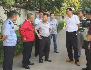 高陵區張副區長來我公司視察